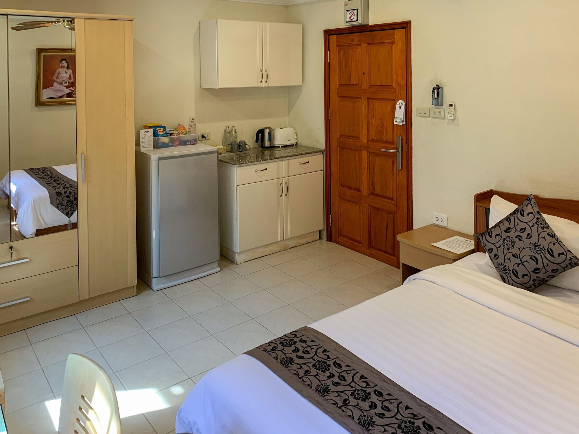 The Classroom Hotel Pattaya Εξωτερικό φωτογραφία