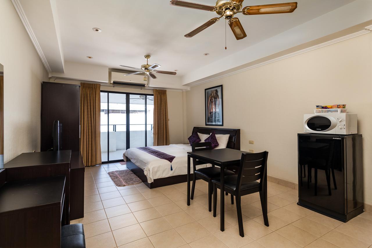 The Classroom Hotel Pattaya Εξωτερικό φωτογραφία